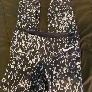 Nike dri-fit leggings